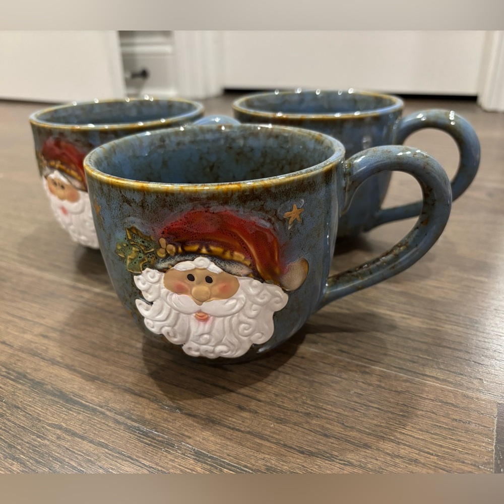 Santa Claus Ceramic Mugs - Blue, set of 3, never used - Picture 3 of 9